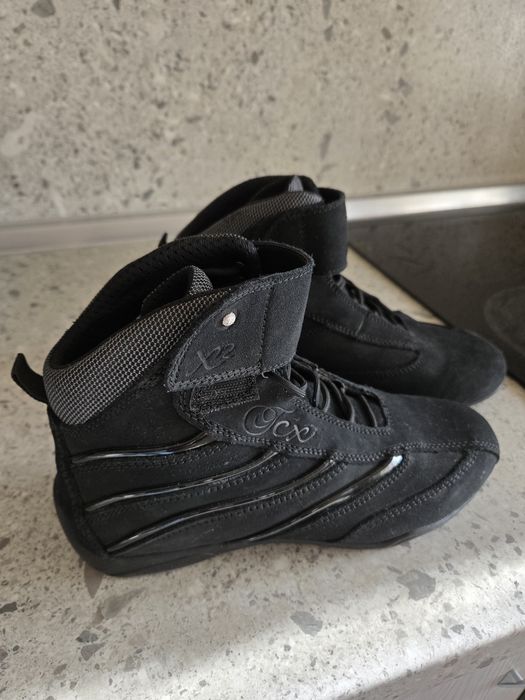 Дамски мото боти