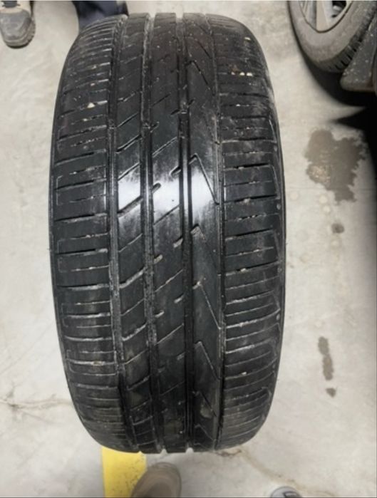 Продаются шины 235/50/19 Henkook