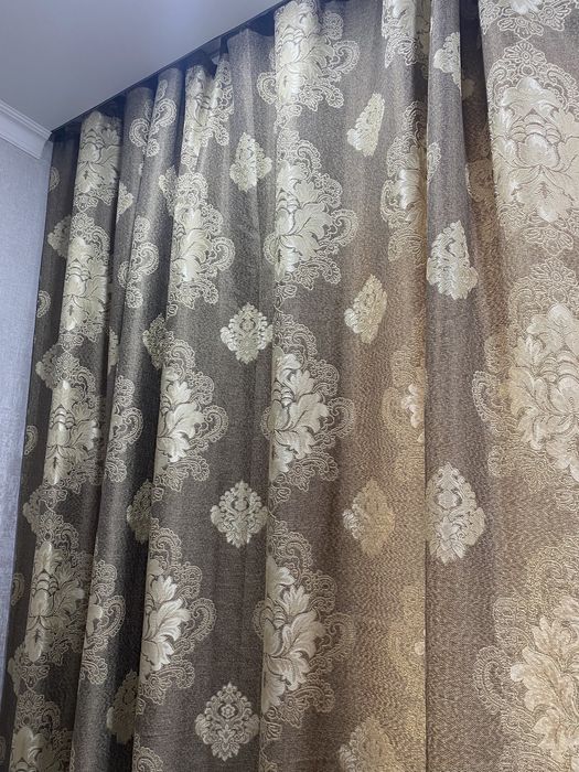 Продам шикарные жакардовые шторы