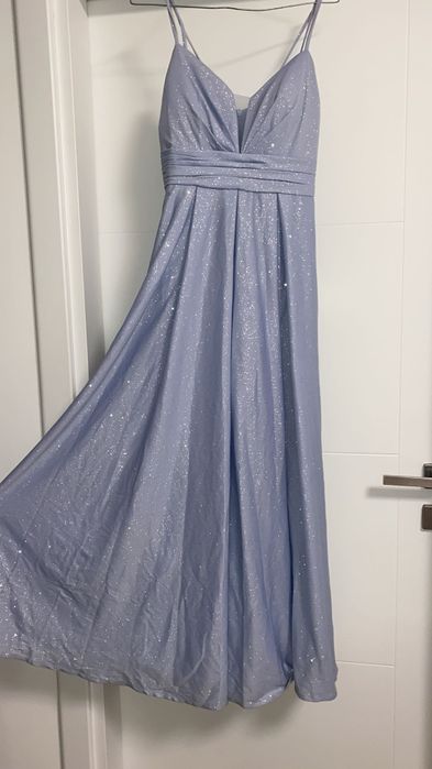 Rochie purtata o singura data la banchet