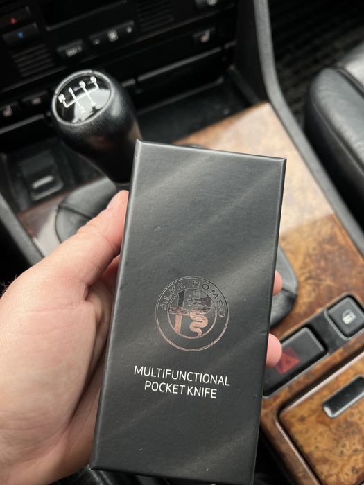 Милтифункционален джобен нож