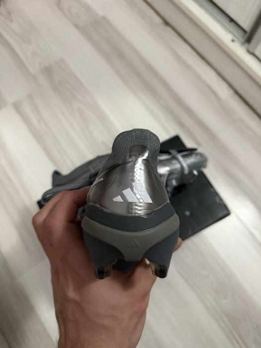 Ghete fotbal Adidas Predator Elite FG marimea 42 pe stoc