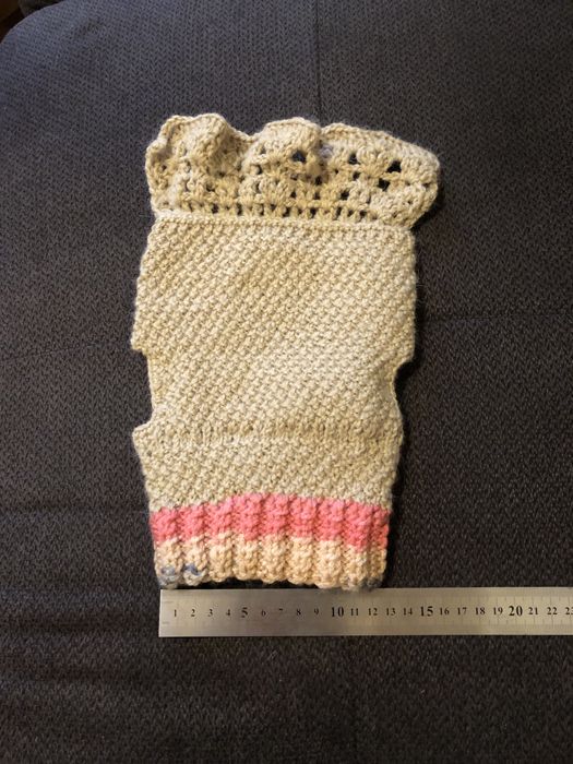 Кучешка дрешка - ръчно изплетена