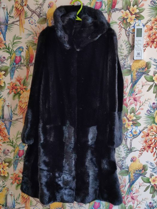 Продам щубу новая