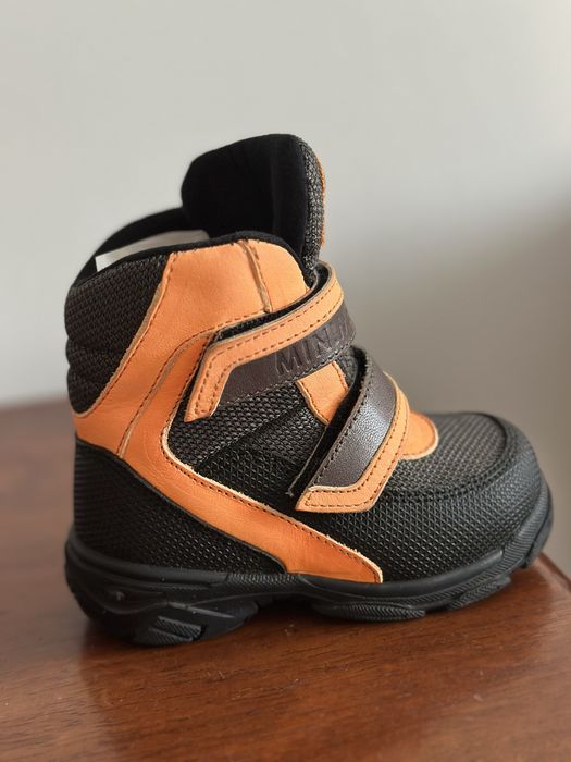 Продам детский обувь 23 р