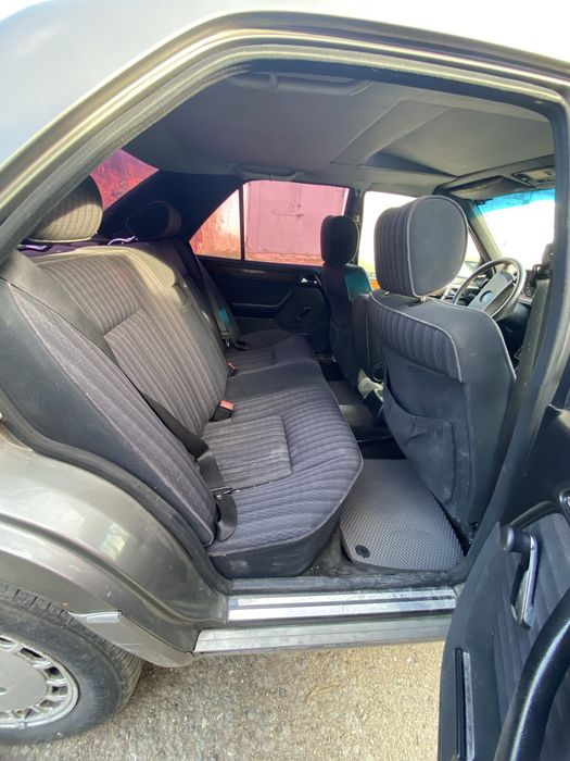 Продается Mercedes-Benz W124 E-Class, 3.0 (М103)