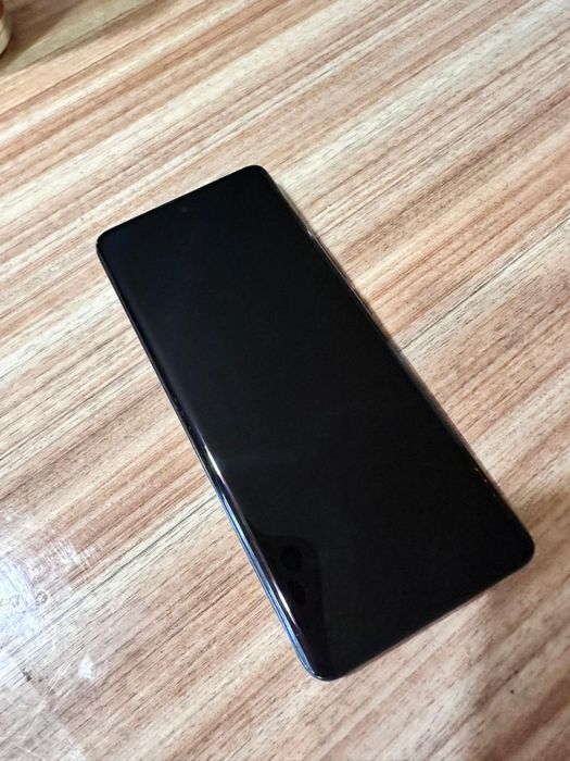 Продам Real me 11 PRO plus в идеальном состоянии