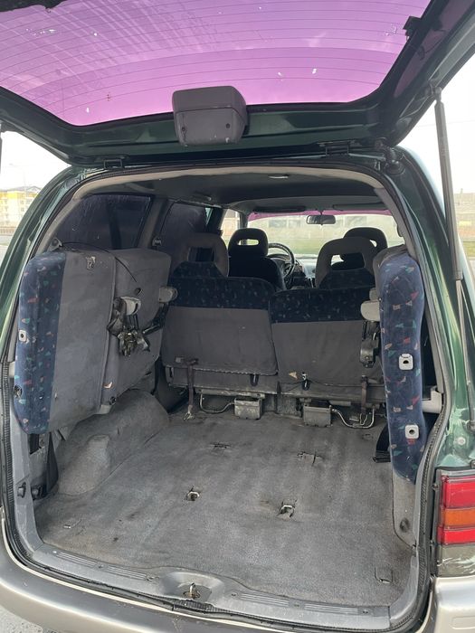 Продам Ниссан серену