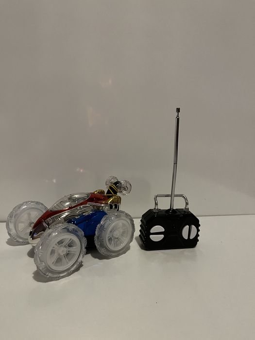 Детска количка с дистанционно управление