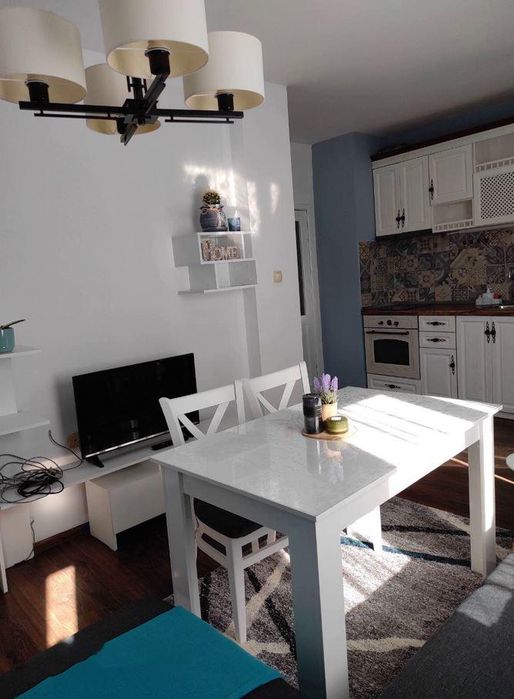 Дава се под наем Тристаен апартамент в Бургас, Сарафово - 80 кв.м за 459 € - Снимка #1