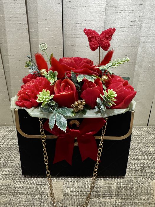 Кошнички с ръчно изработени глицеринови сапуни