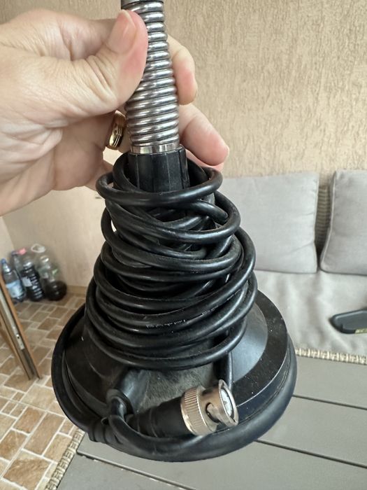 Antena statie masina