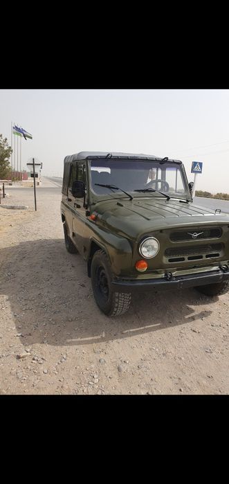 Uaz sotiladi 2003 yil