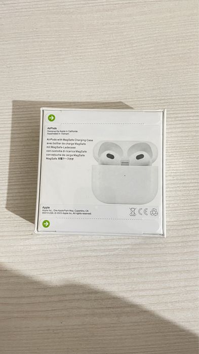 Airpods 3 поколения