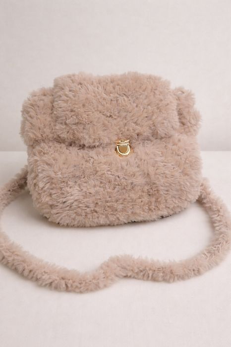 Вязаная сумочка ручной работы