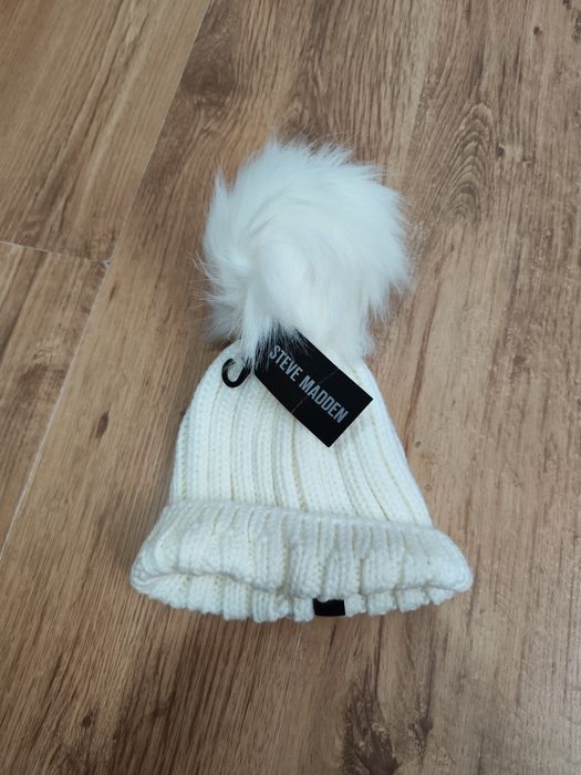 Căciulă damă Steve Madden