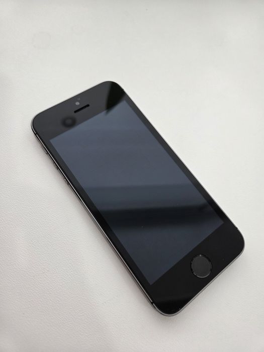 iPhone 5S 16gb Space Gray