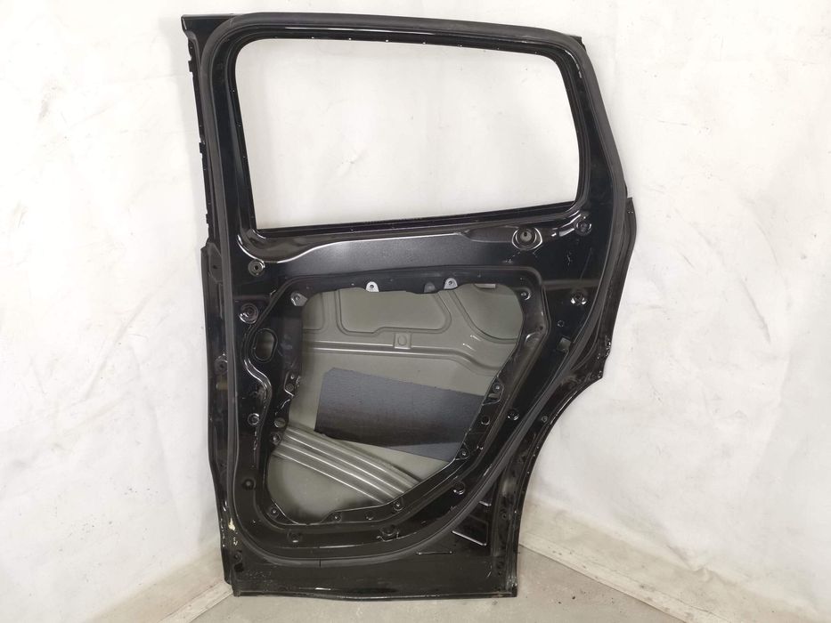 Дясна задна врата Мерцедес-Бенц ГЛА-Клас / Mercedes-Benz GLA-Class [ -