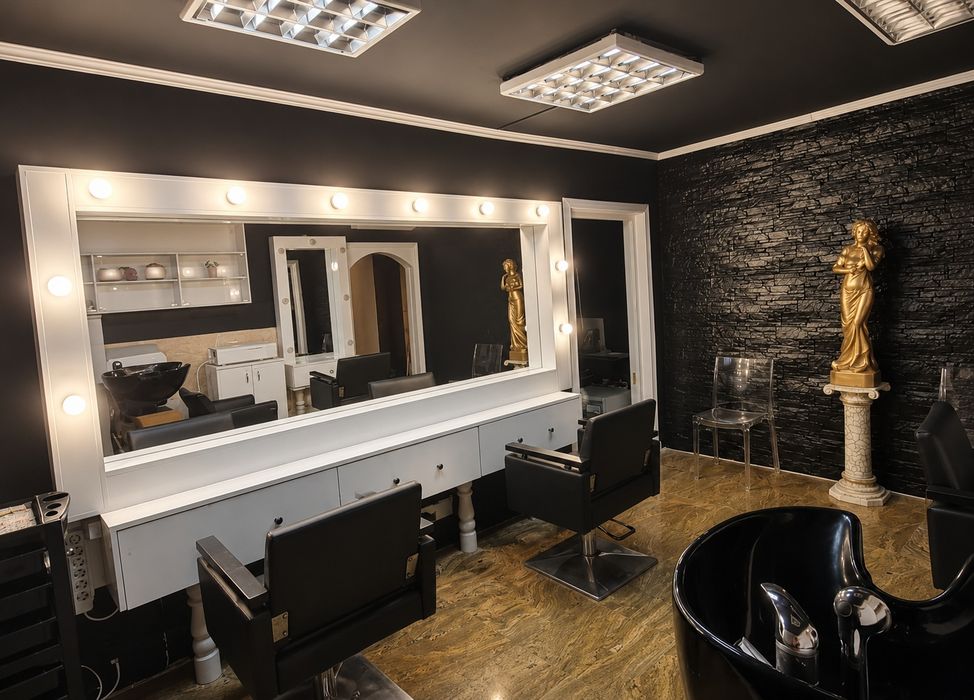 Post coafor/cosmetica pentru femei CHIRIE REGIM PFA