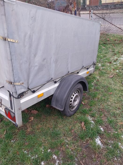 Vând remorca 750kg humbaur