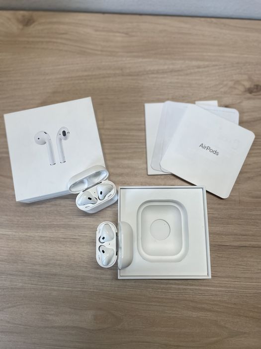 Наушники AirPods 1 и 2