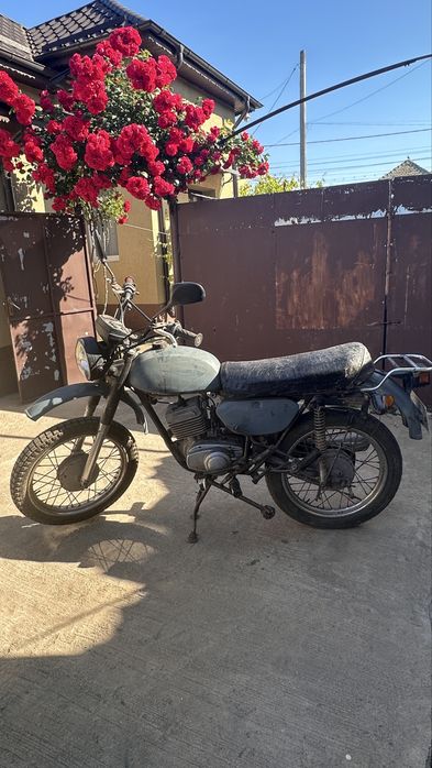 Motocicleta Minsk