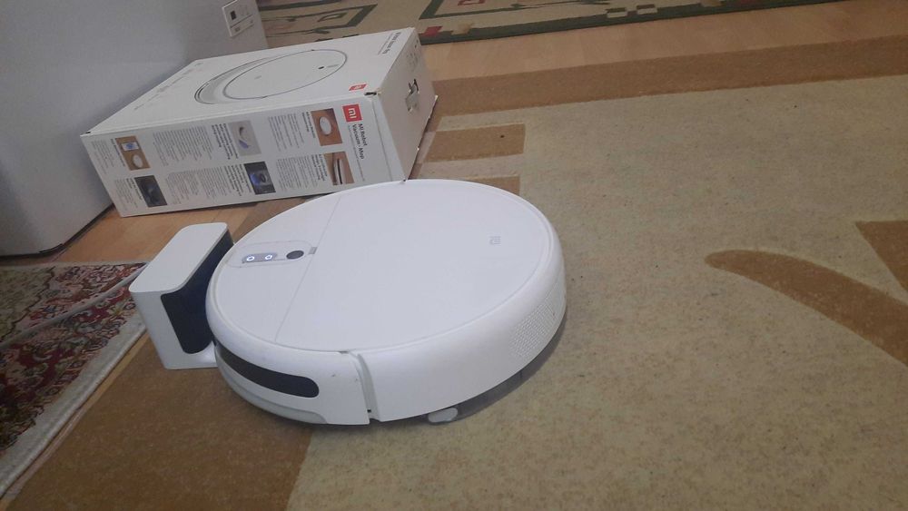 Продам робот пылесос c функцией влажной уборки MI Vacuum - Mor