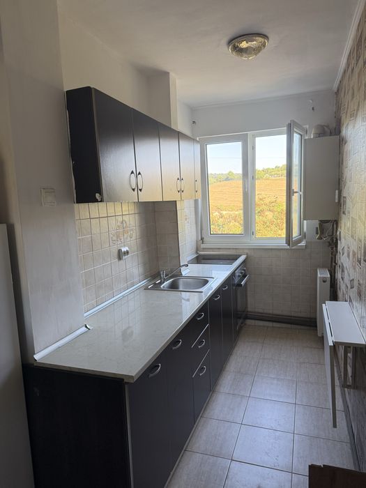 Vand apartament cu 2 camere