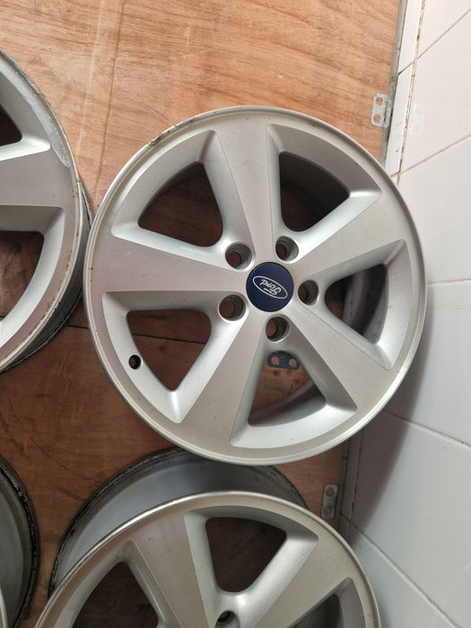 Jante aliaj originale Ford Focus  5x108 r16