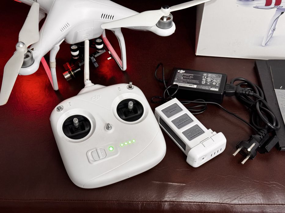 Dronă la cutie DJI PHANTOM 2, Zenmuse H3-3D-stare foarte bună !