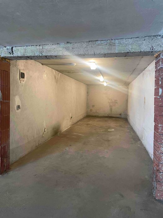 Дава се под наем Гараж / Паркомясто в София, Център - 28 кв.м за 171.36 € - Снимка #4