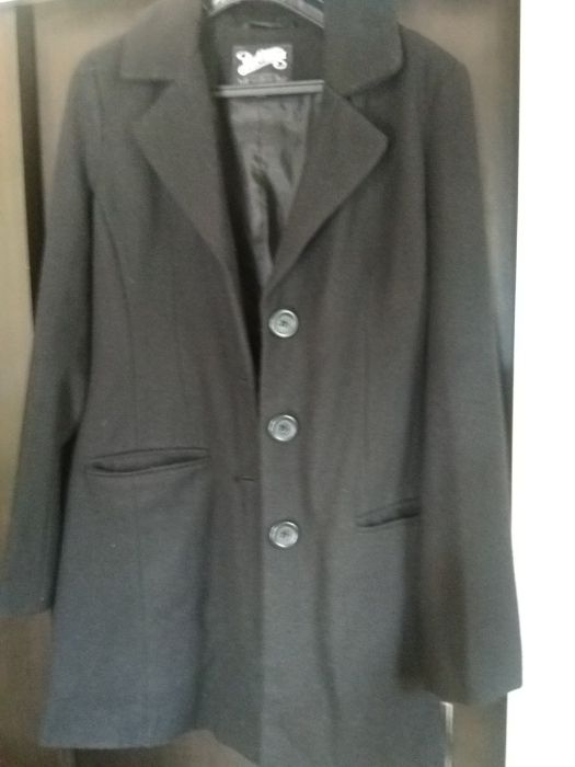 Палто запазено обличано 2 пъти