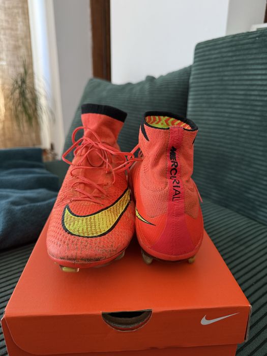 Ghete fotbal Nike mercurial Superfly