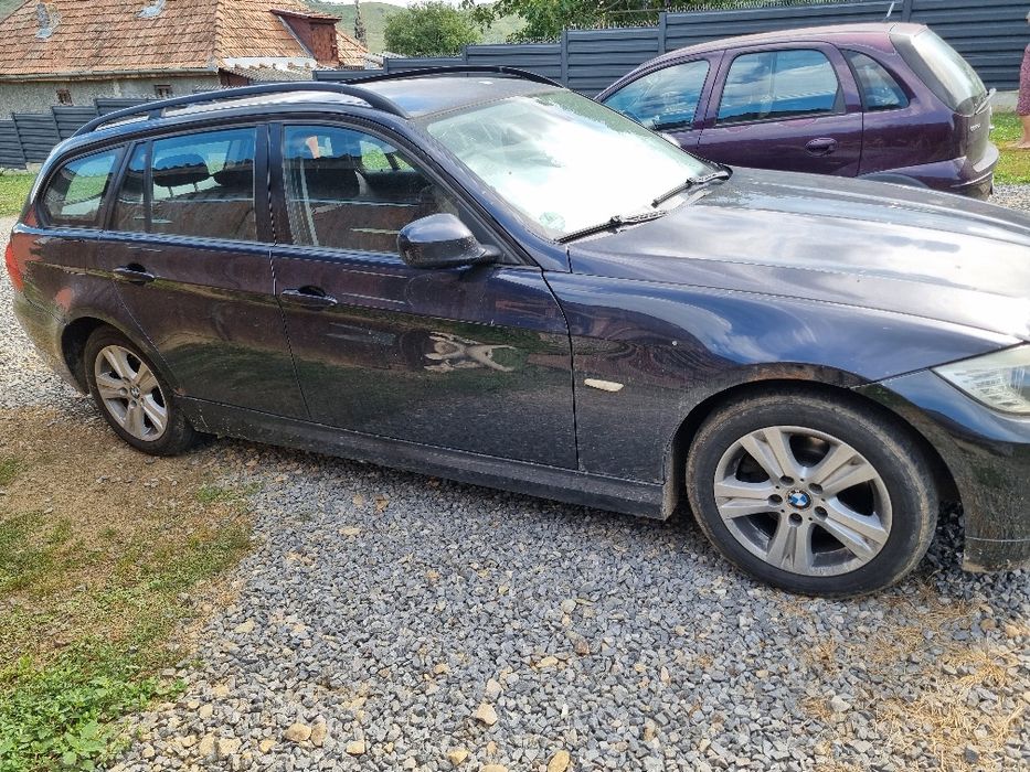 Bmw E91 + B class + Opel corsa c(se circula cu ea)- pret pachet 3600€