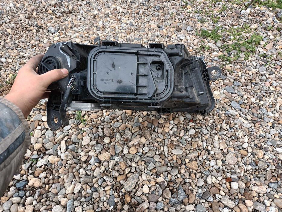 ляв ксенон фар за ауди а6 4ф AUDI A6 4F XSENON