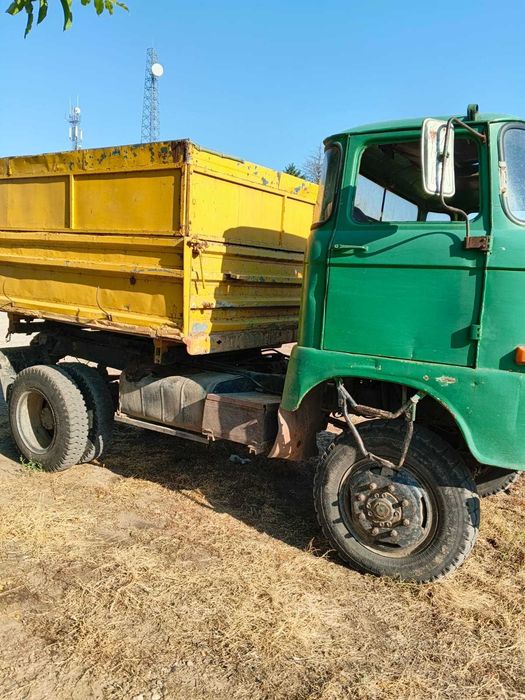 Продавам камион IFA