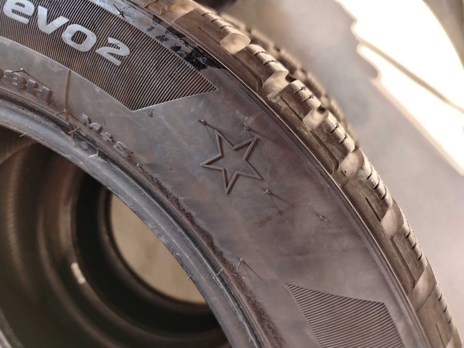 2бр.зимни гуми 225/50/17 Hankook