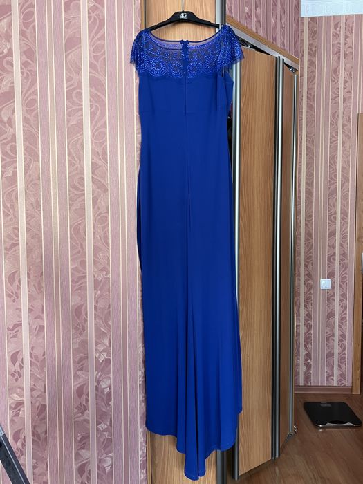 Вечерние платья в пол