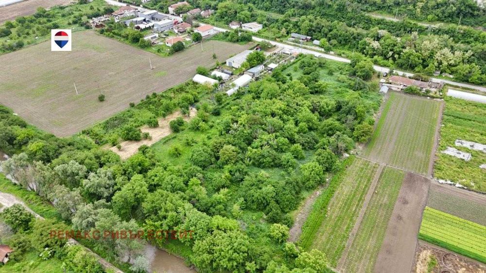 Поземлен имот за продажба в местност Ломски отдел