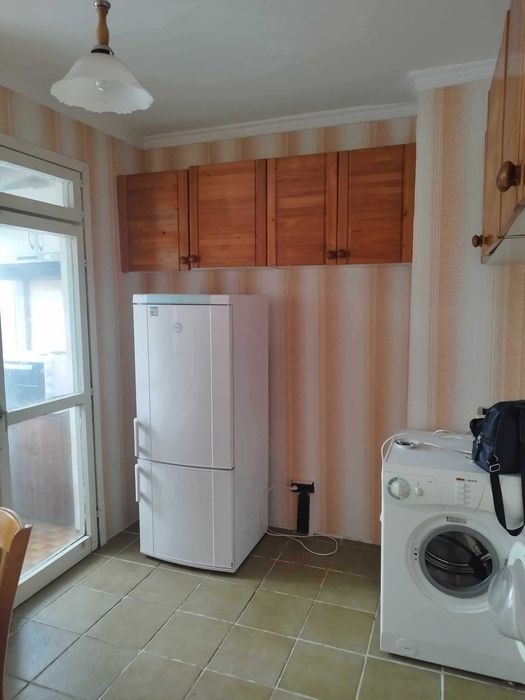 Дава се под наем Четиристаен апартамент в Стара Загора, Център - 86 кв.м за 255 € - Снимка #8