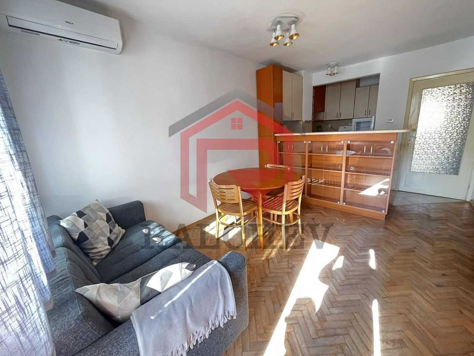 Двустаен апартамент под наем / Спортна зала