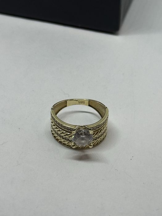 златен дамски пръстен 3.83гр 14к 585