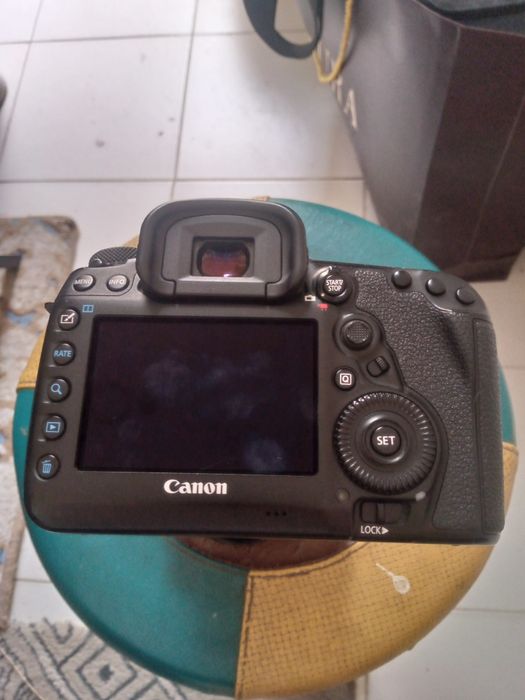 Canon  5D mark 4