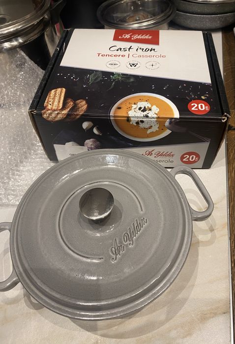 Чугунена тенджера 20 см диаметър