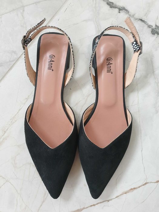 Стилни маркови обувки