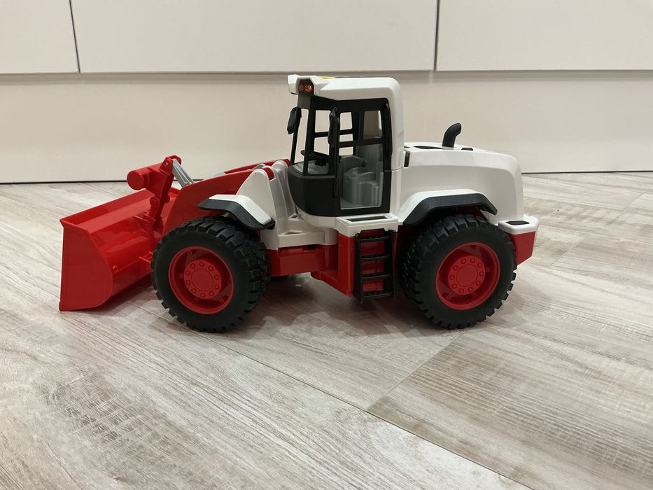 Игрушка, трактор