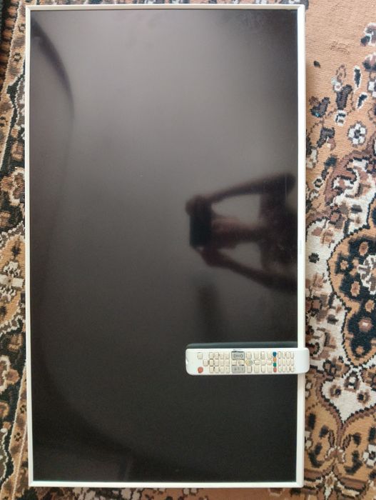 Samsung 32″ телевизор + пульт