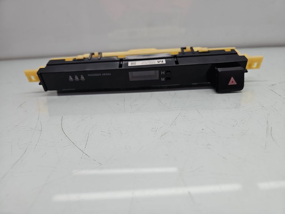 Buton avarii Toyota Rav 4 IV (ZSA4, ALA4) [Fabr 2013-2018] 83950-42100