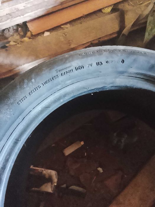 Продам два балона 215/55r17 94v т