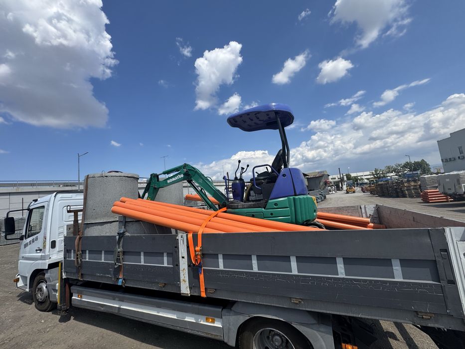 Изкопни дейности с мини багер и самосвал.